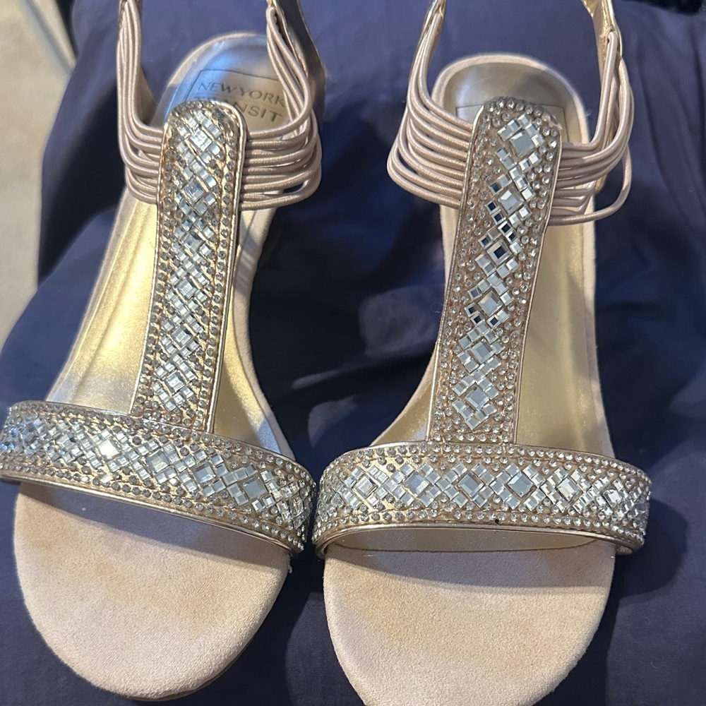Elegant Gold Sandals with Rhinestone Detailing NWOT - Picture 5 of 5